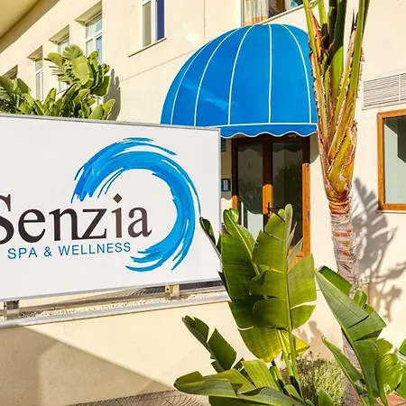 Senator Hotel 4*